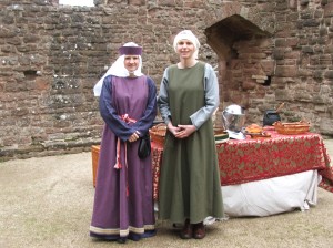 13th Century Costume 13th Century Costume