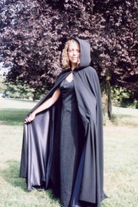 "Scottish-Widows"-style Cloak